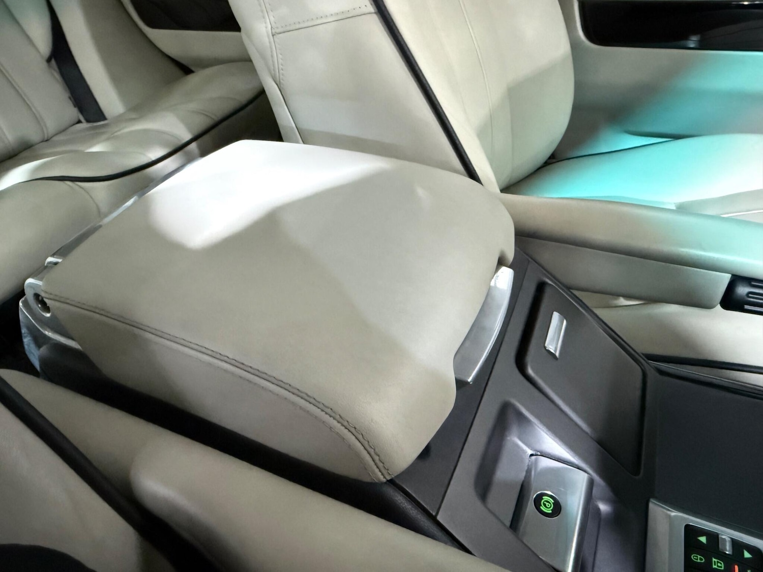 Used Land Rover Range Rover 2010 for sale - 78018895: Photo 52