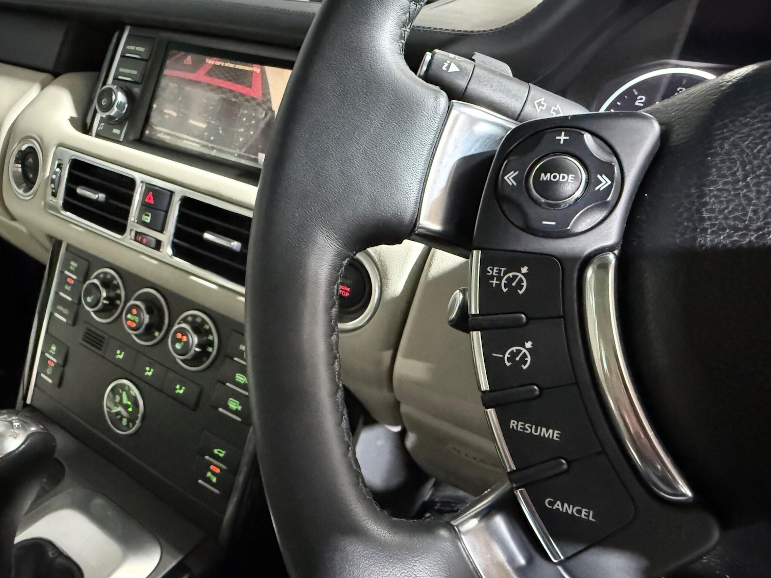 Used Land Rover Range Rover 2010 for sale - 78018895: Photo 55