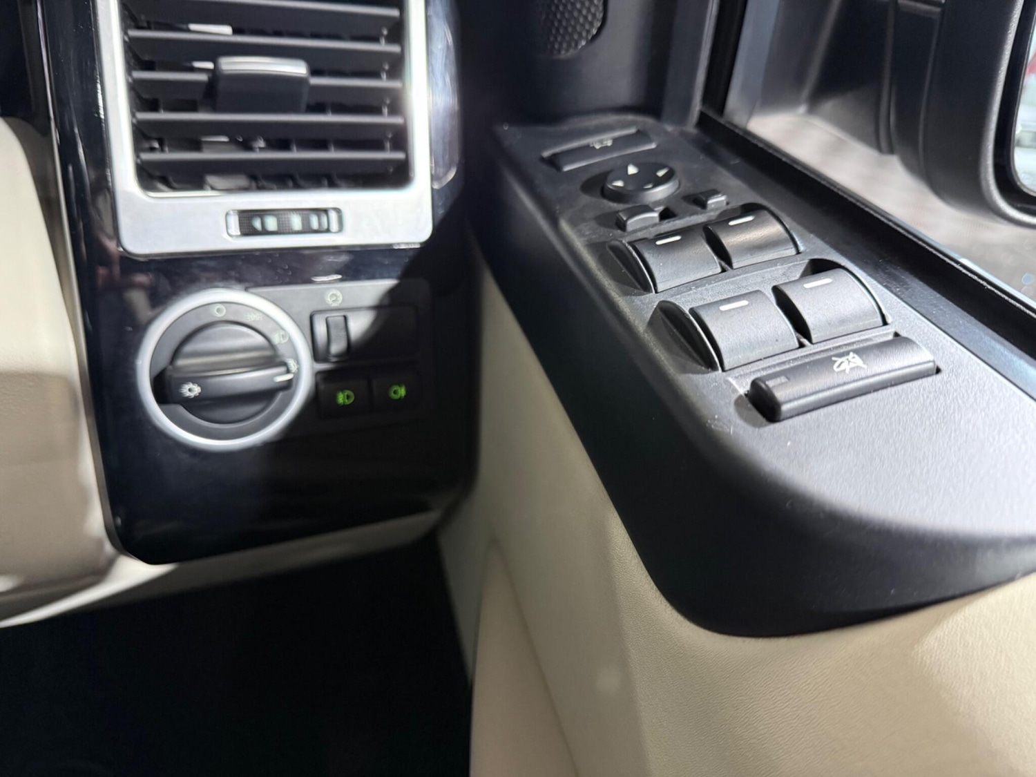 Used Land Rover Range Rover 2010 for sale - 78018895: Photo 61