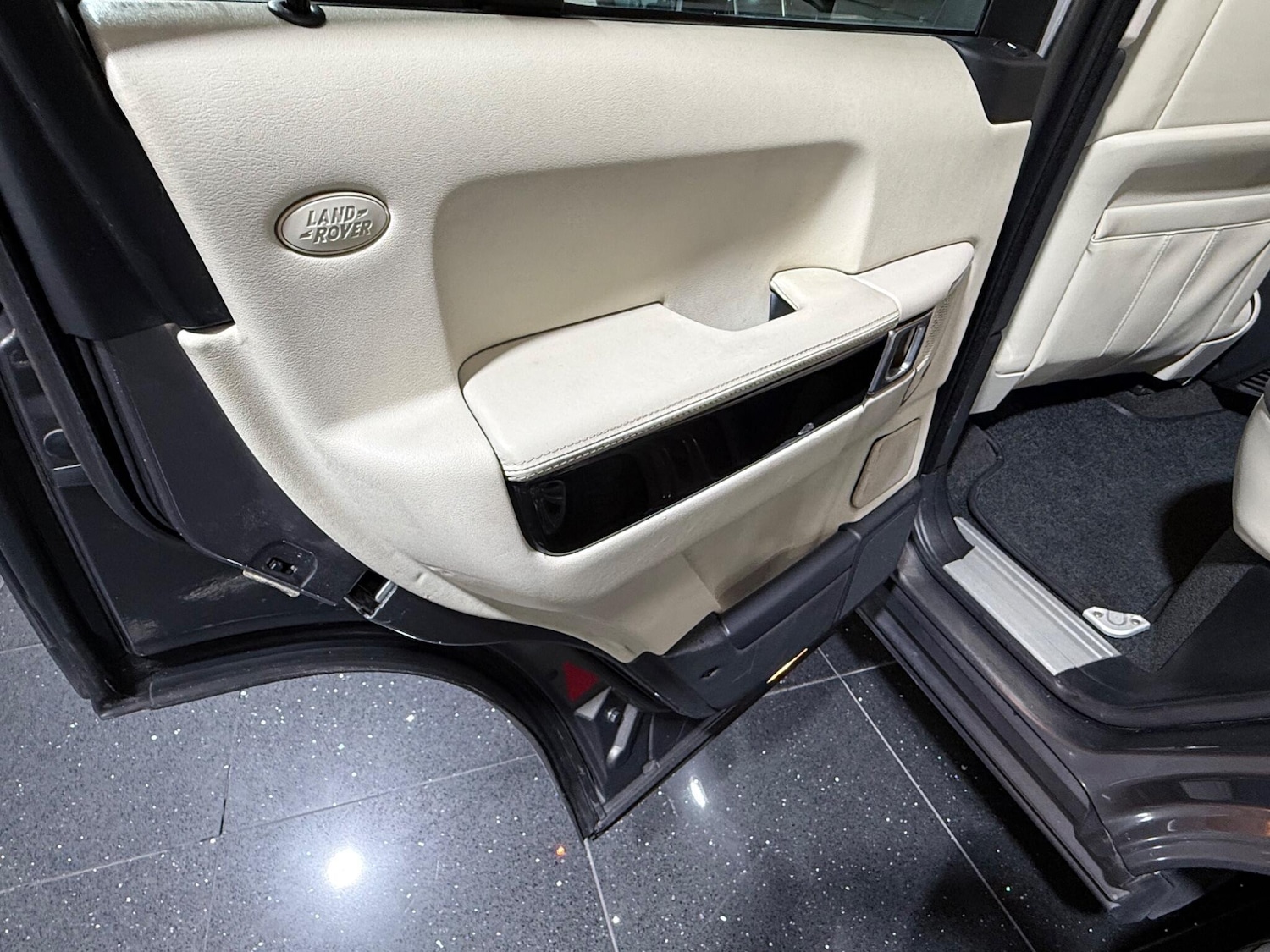 Used Land Rover Range Rover 2010 for sale - 78018895: Photo 64