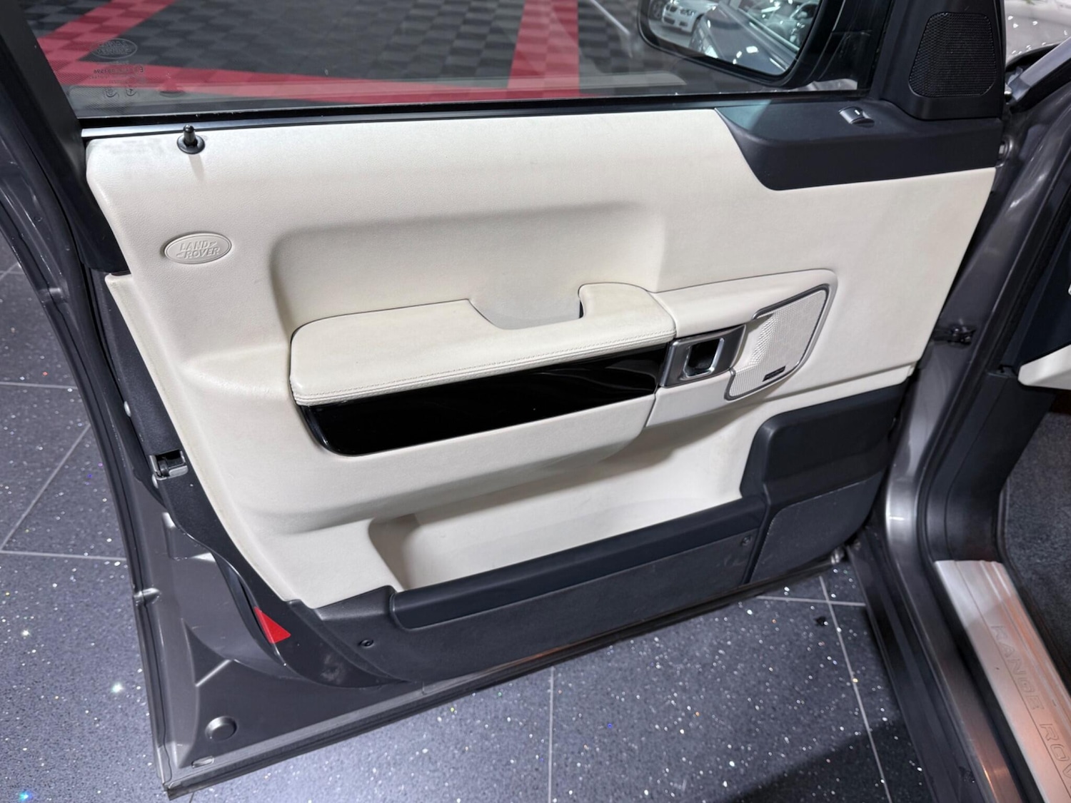 Used Land Rover Range Rover 2010 for sale - 78018895: Photo 66