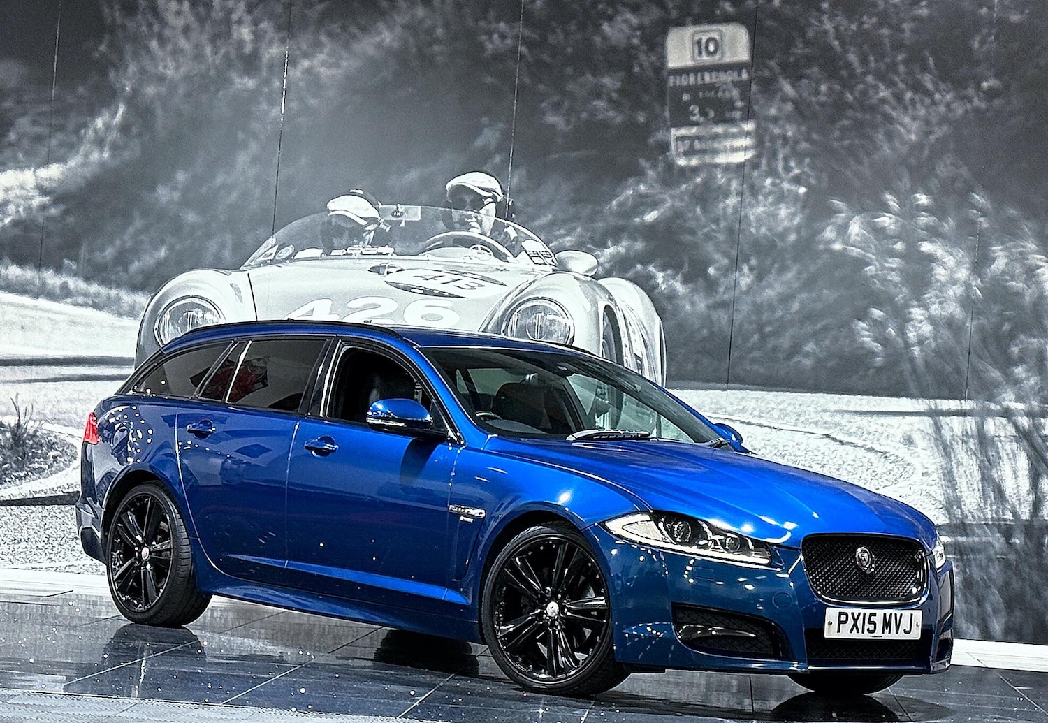 Used Jaguar XF 2015 for sale - 76645892: Photo 1