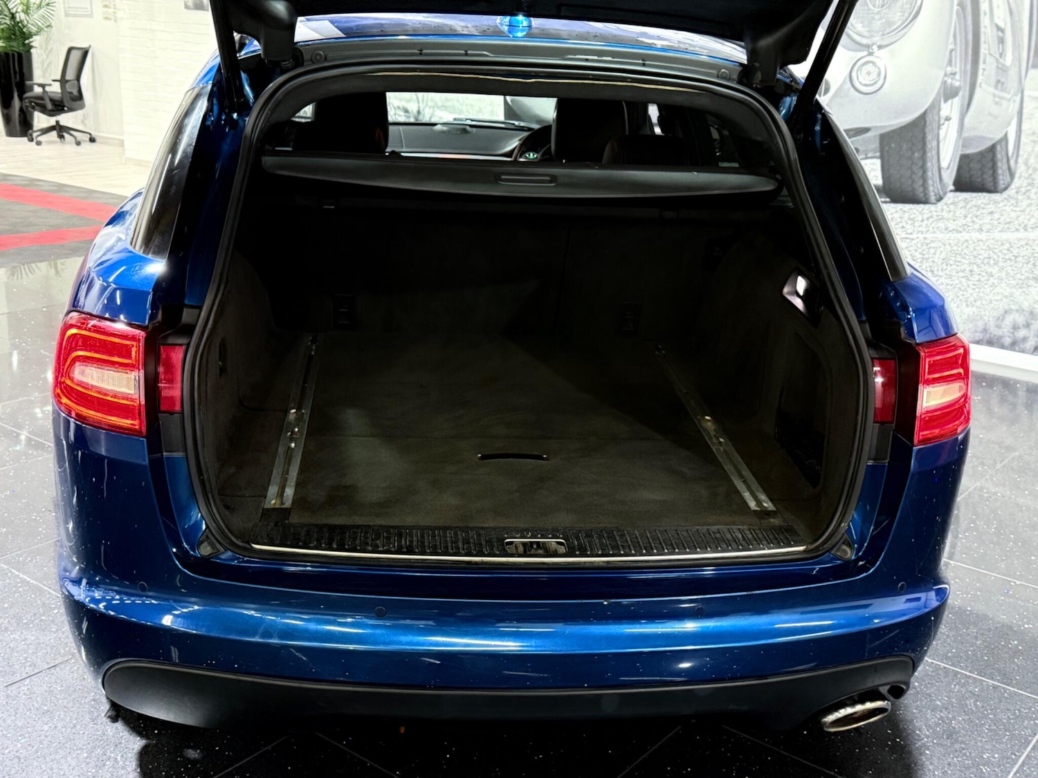 Used Jaguar XF 2015 for sale - 76645892: Photo 21