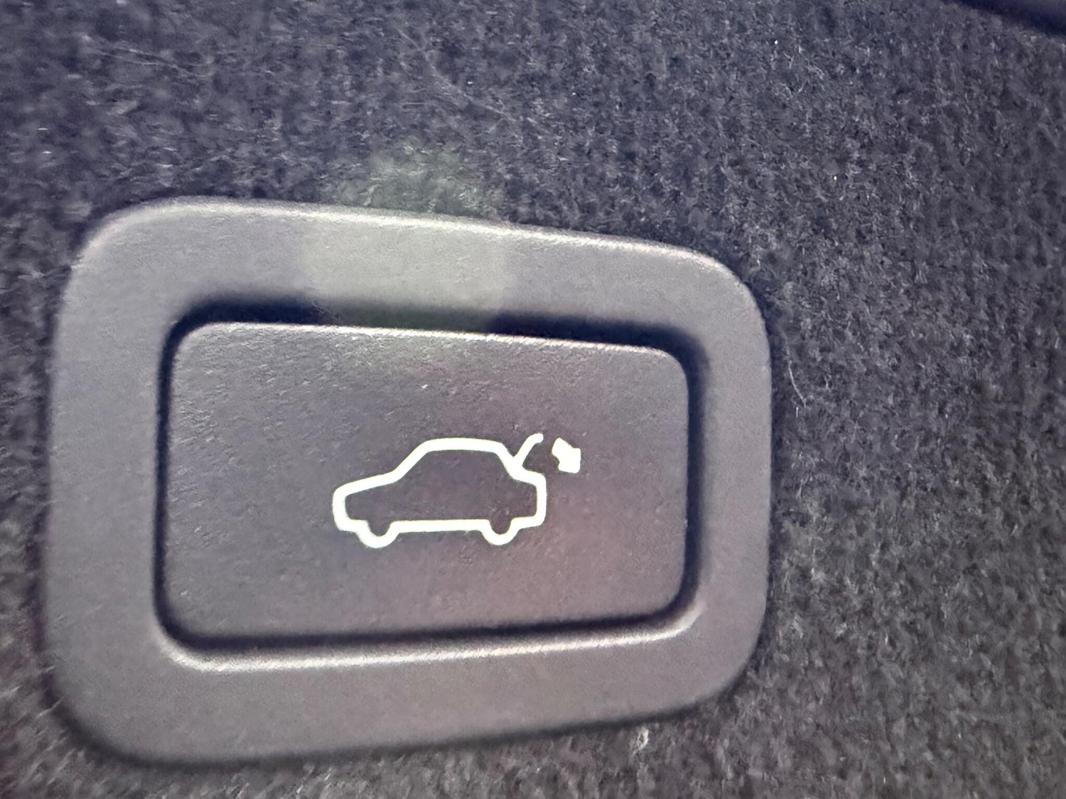 Used Jaguar XF 2015 for sale - 76645892: Photo 22