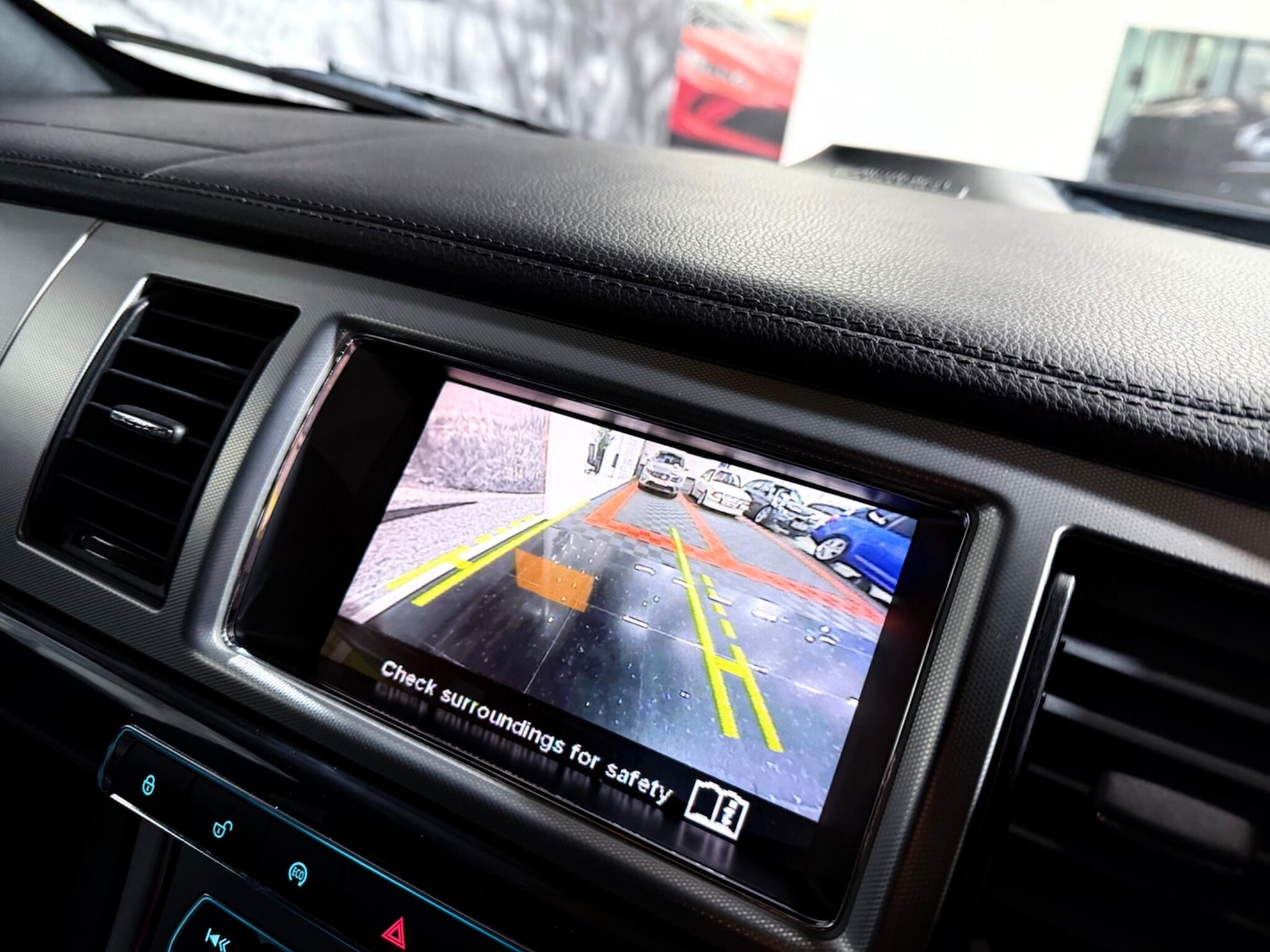 Used Jaguar XF 2015 for sale - 76645892: Photo 29