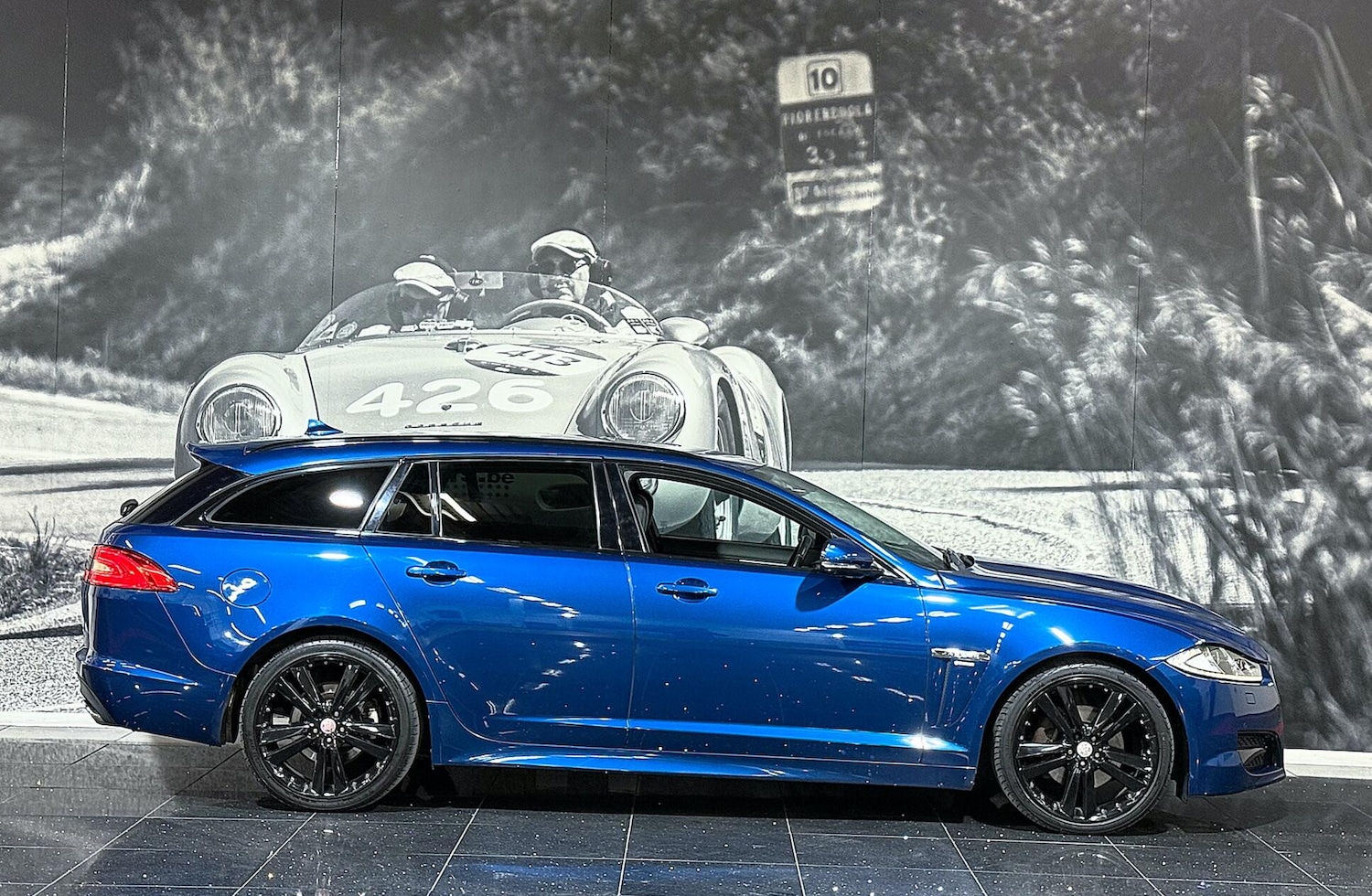 Used Jaguar XF 2015 for sale - 76645892: Photo 5