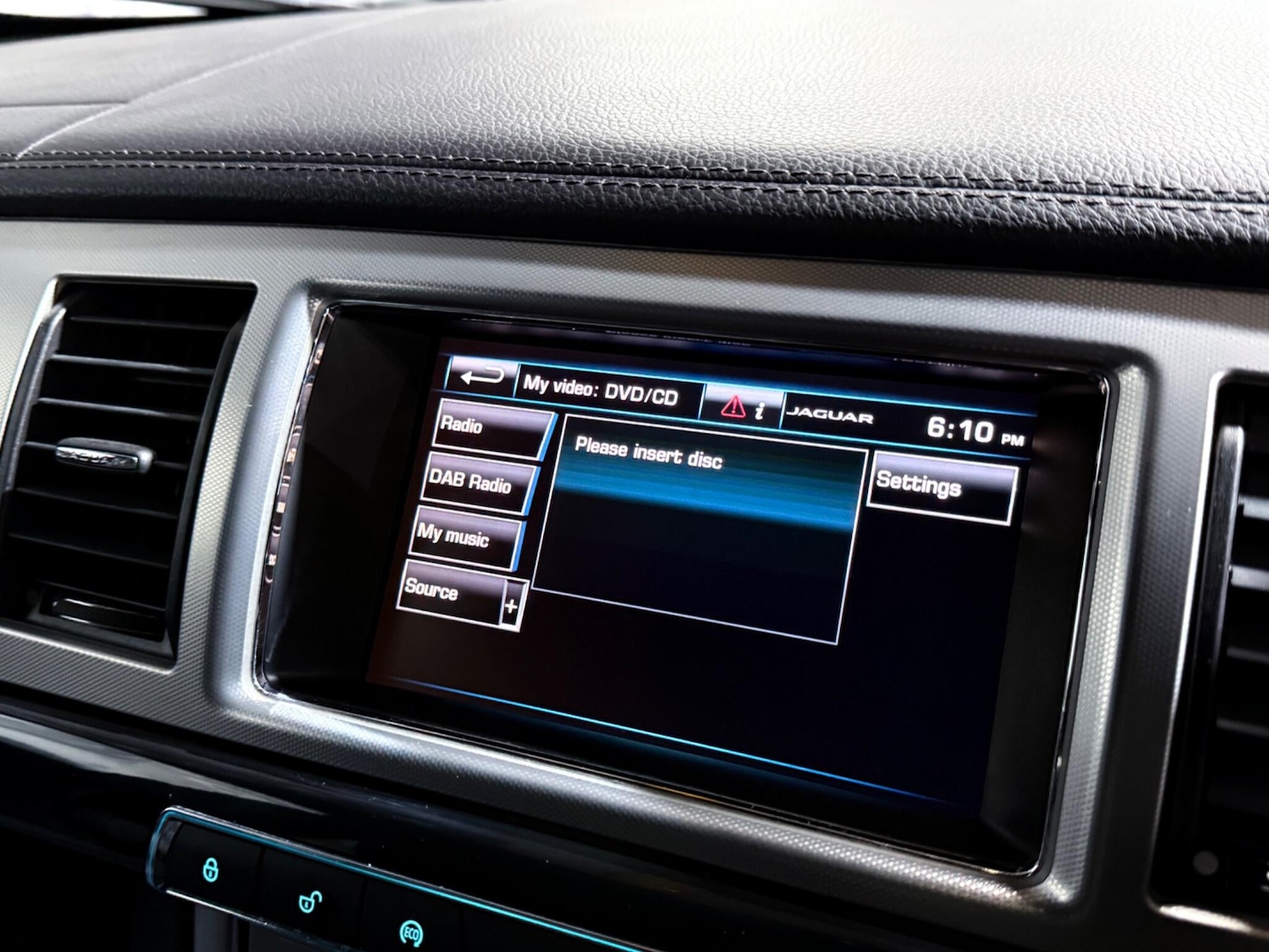 Used Jaguar XF 2015 for sale - 76997063: Photo 34