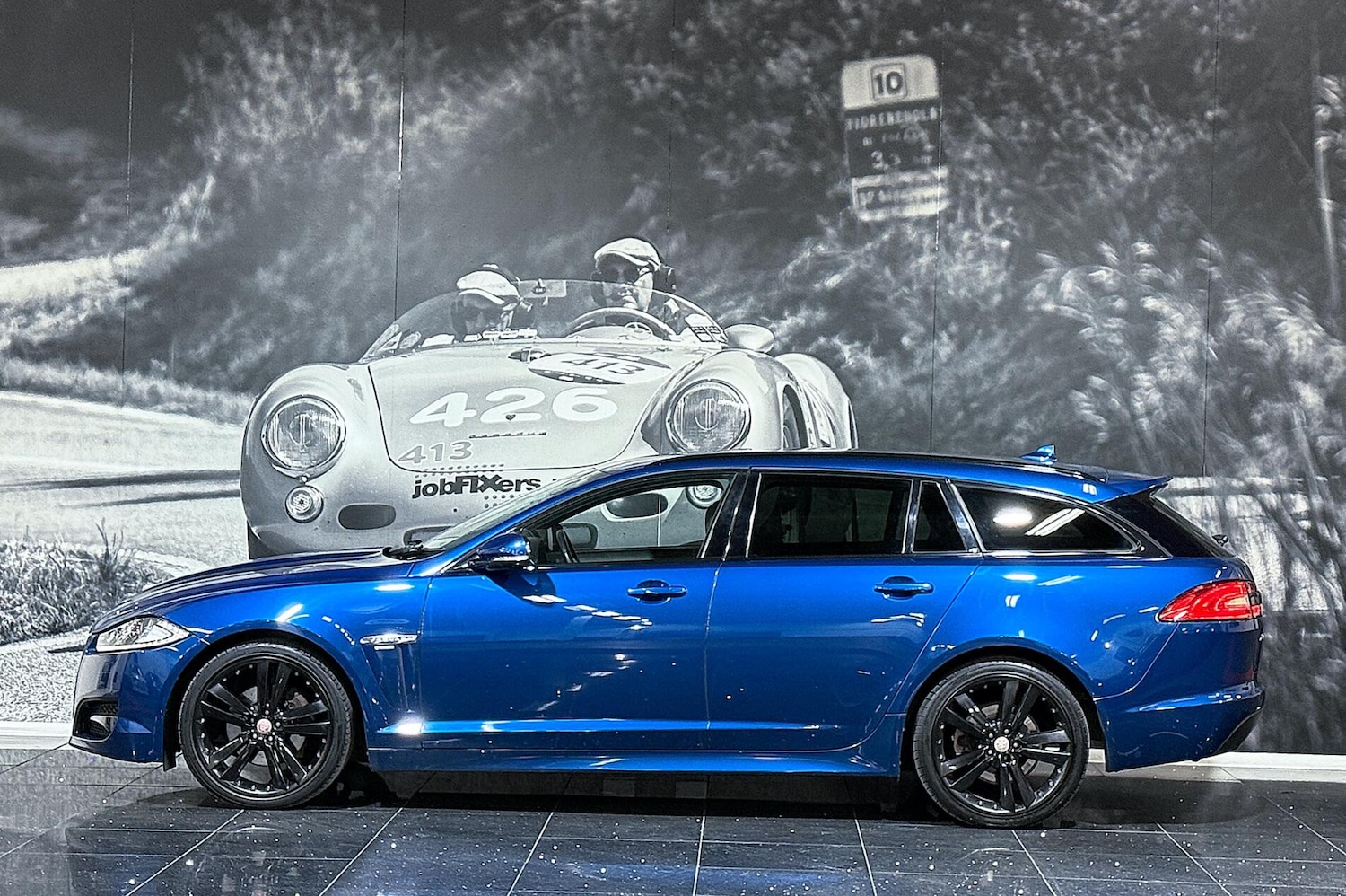 Used Jaguar XF 2015 for sale - 76997063: Photo 4