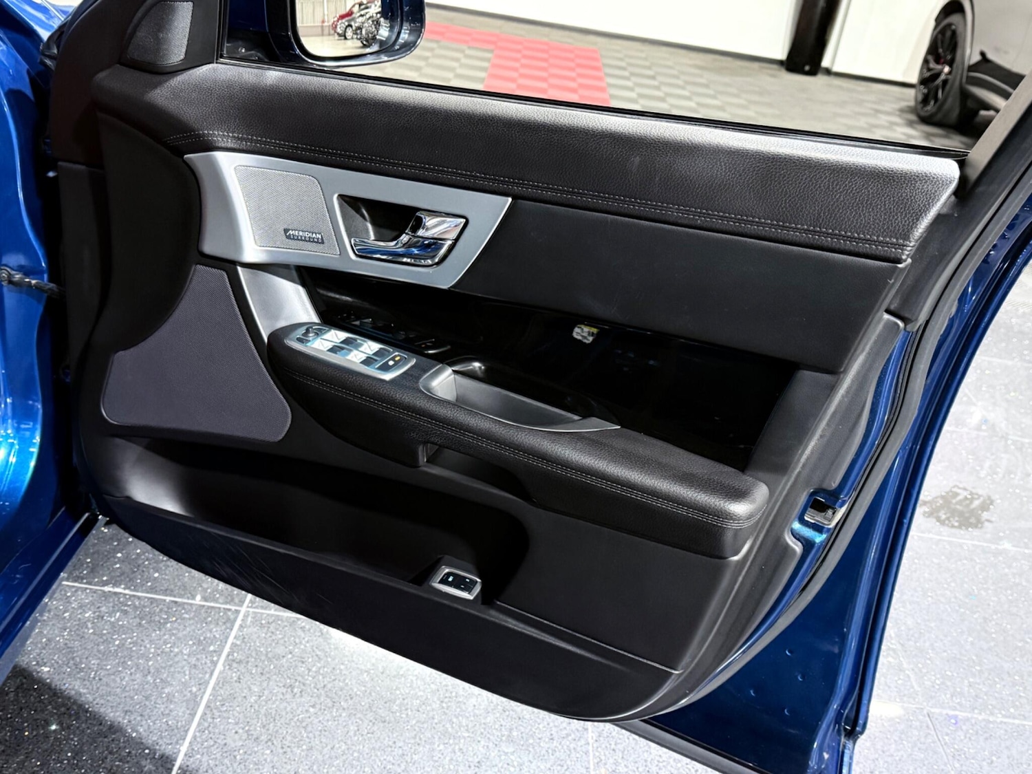 Used Jaguar XF 2015 for sale - 76997063: Photo 47