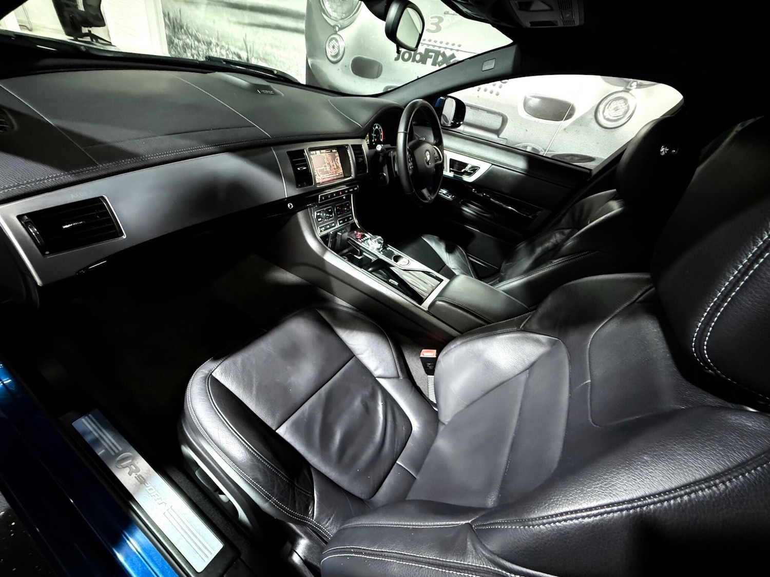 Used Jaguar XF 2015 for sale - 76997063: Photo 8