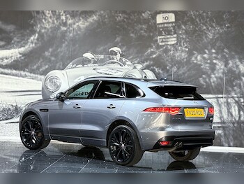 Used Jaguar F-Pace 2020 for sale - 75839577: Photo