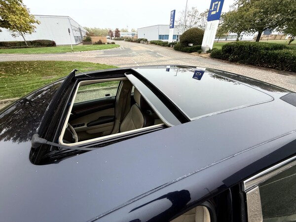 Used Chrysler 300C 2013 for sale - 76250982: Photo 8