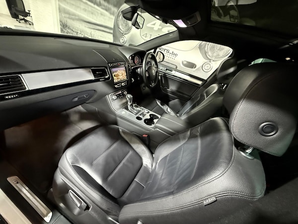 Used Volkswagen Touareg 2015 for sale - 76295939: Photo 2