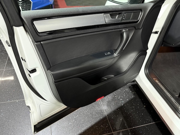 Used Volkswagen Touareg 2015 for sale - 76295939: Photo 54