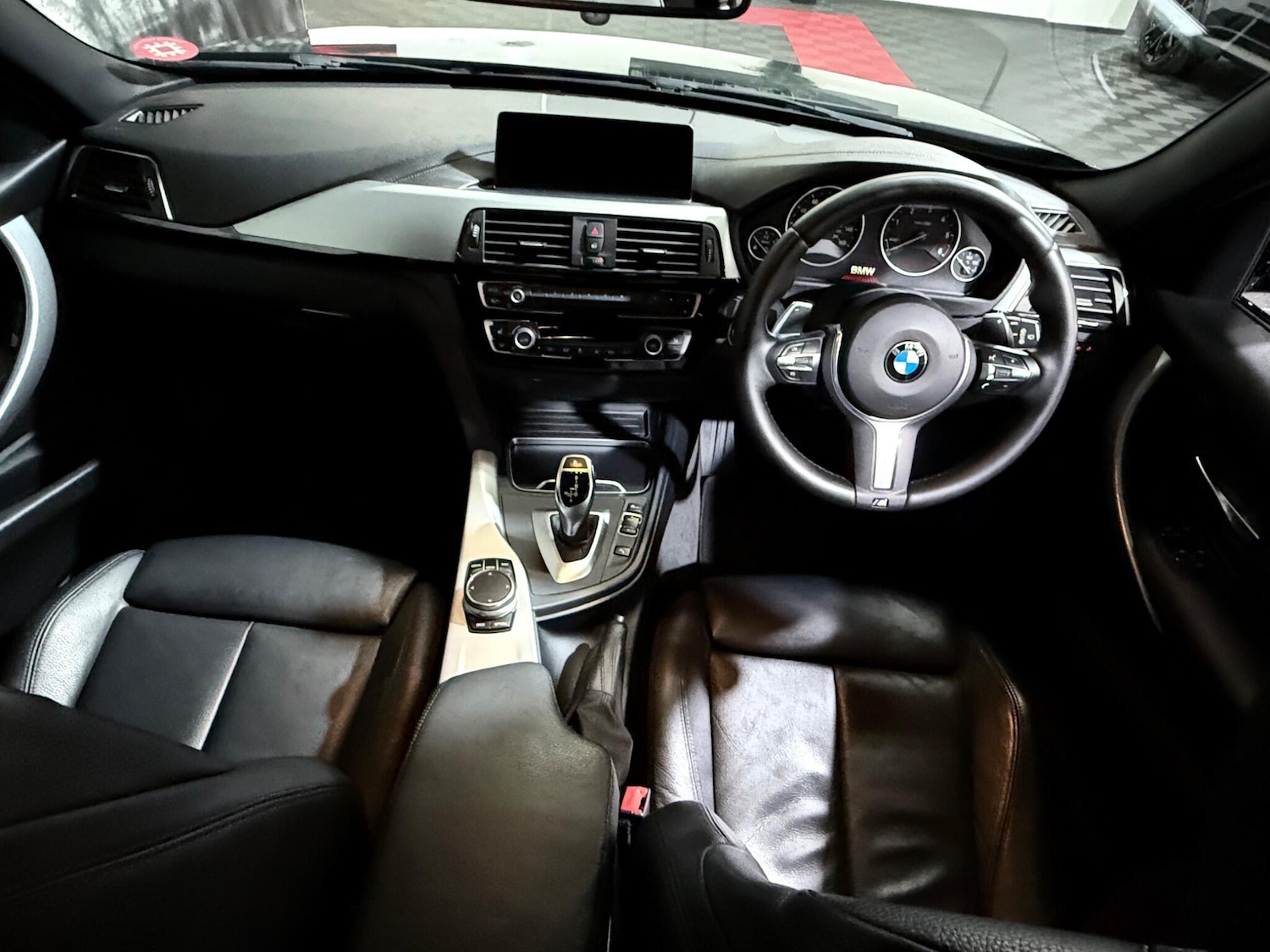 Used BMW 3 Series 2018 for sale - 76899145: Photo 12