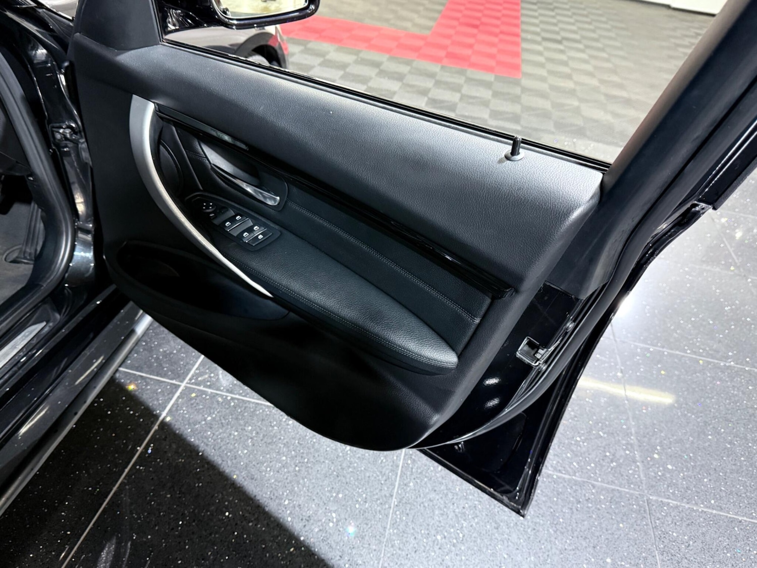 Used BMW 3 Series 2018 for sale - 76899145: Photo 56