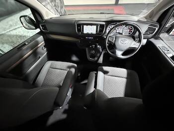 Used Toyota PROACE CITY Verso 2022 for sale - 79540448: Photo