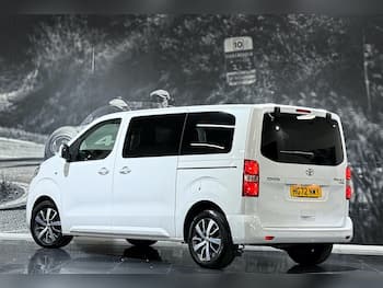 Used Toyota PROACE CITY Verso 2022 for sale - 79540448: Photo