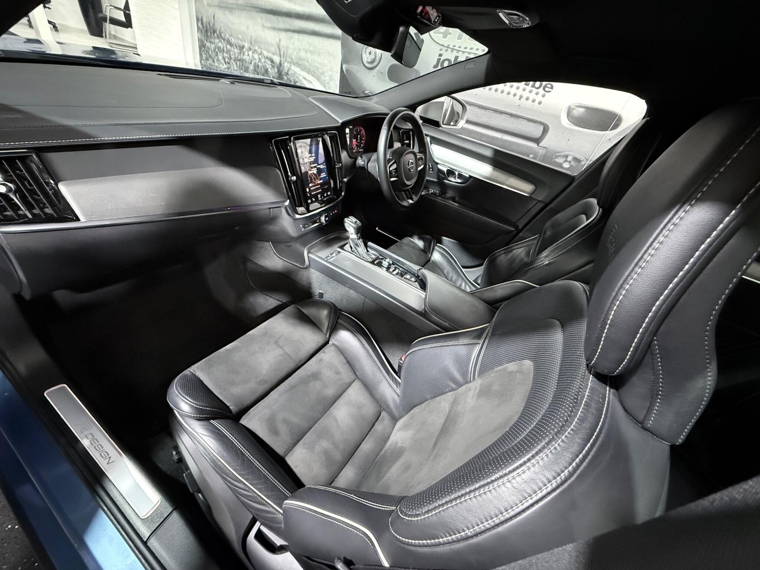 Used Volvo S90 2018 for sale - 77454700: Photo 2