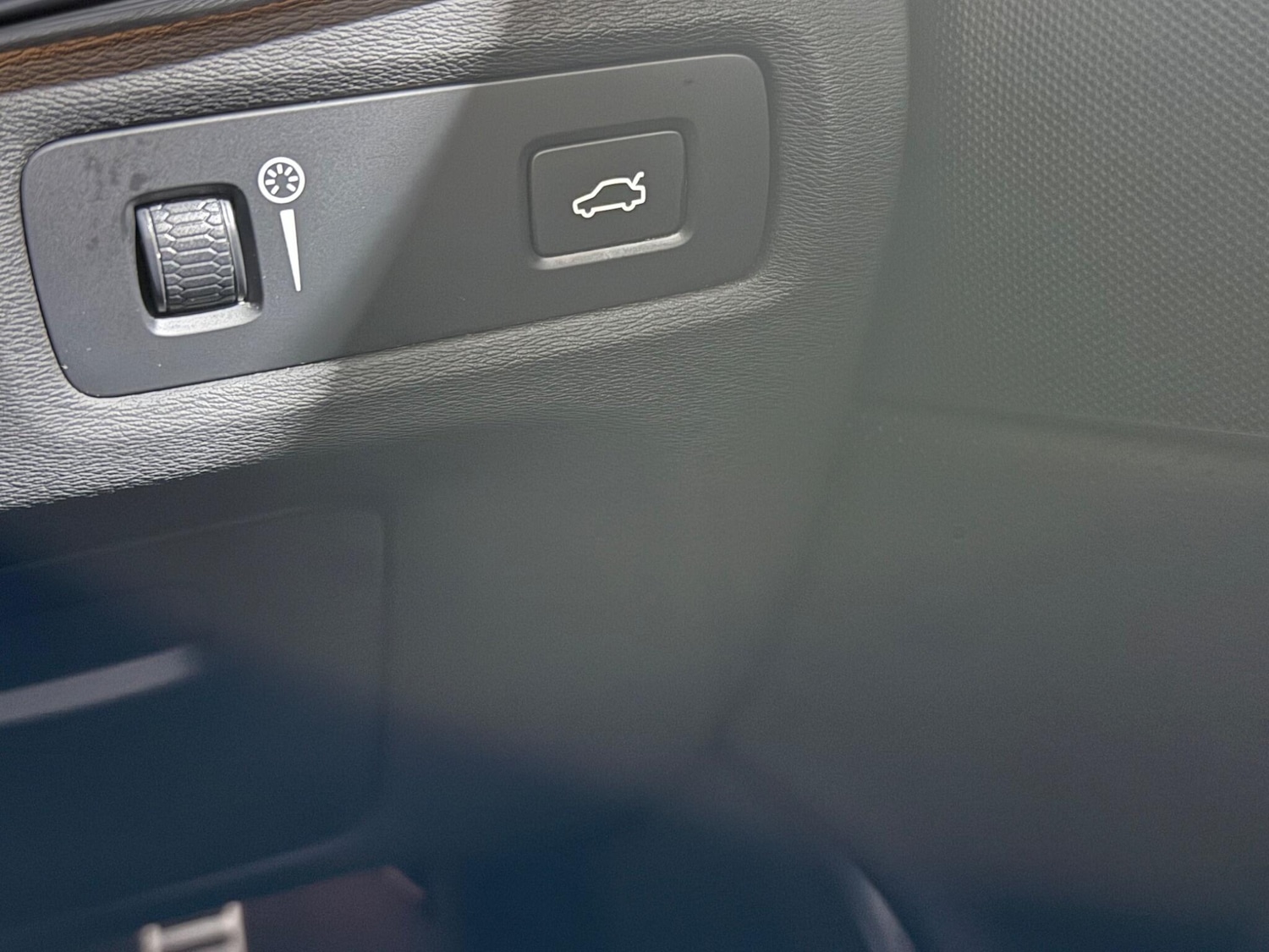 Used Volvo S90 2018 for sale - 77454700: Photo 41