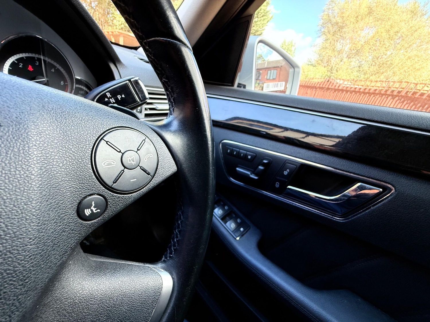 Used Mercedes-Benz E-Class 2010 for sale - 76073029: Photo 14