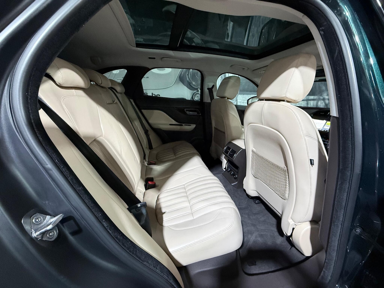 Used Jaguar F-Pace 2017 for sale - 77411344: Photo 18