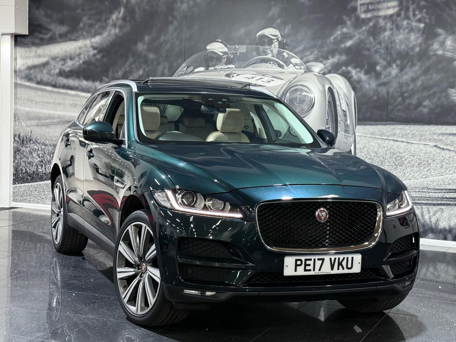 Used Jaguar F-Pace 2017 for sale - 77411344: Photo 29