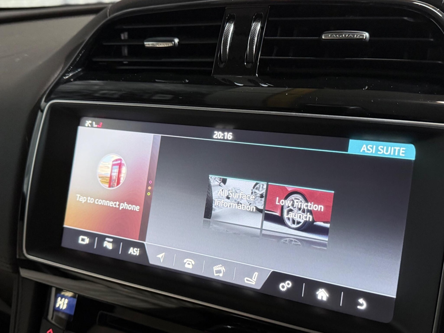 Used Jaguar F-Pace 2017 for sale - 77411344: Photo 37