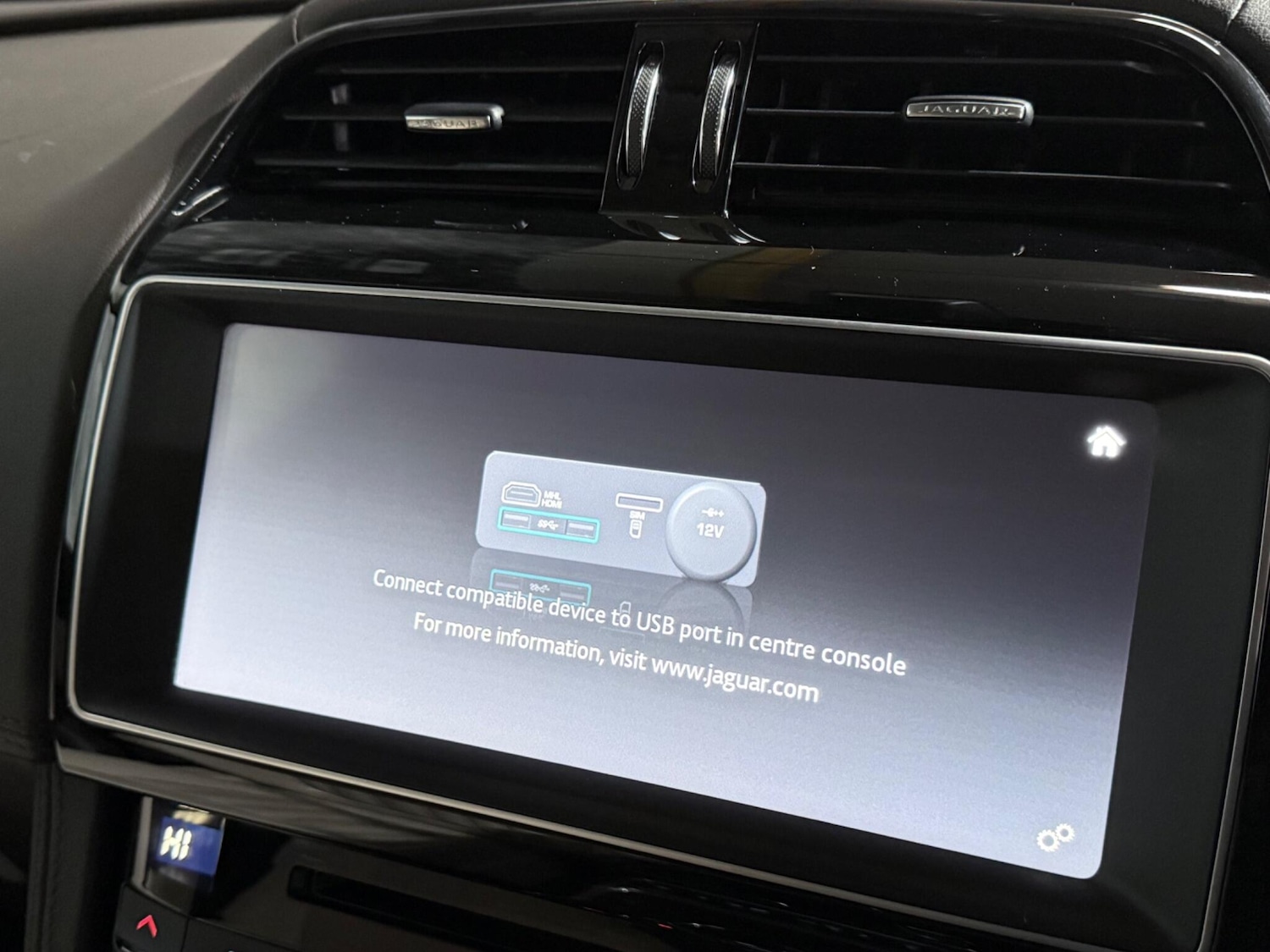 Used Jaguar F-Pace 2017 for sale - 77411344: Photo 42