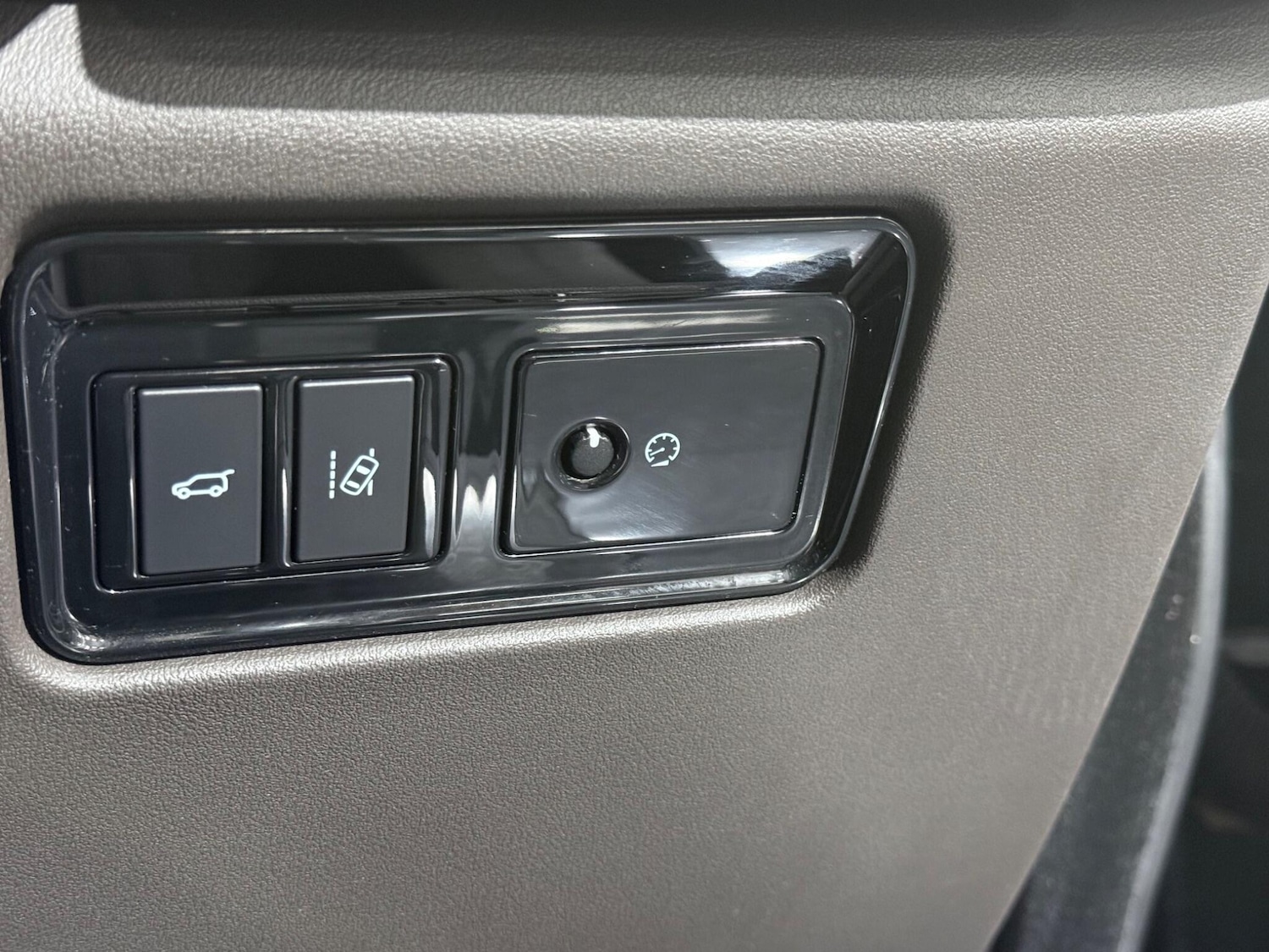 Used Jaguar F-Pace 2017 for sale - 77411344: Photo 49