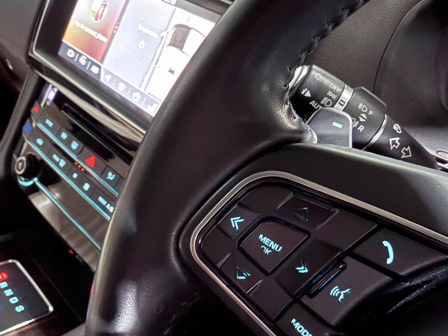 Used Jaguar F-Pace 2017 for sale - 77411344: Photo 50