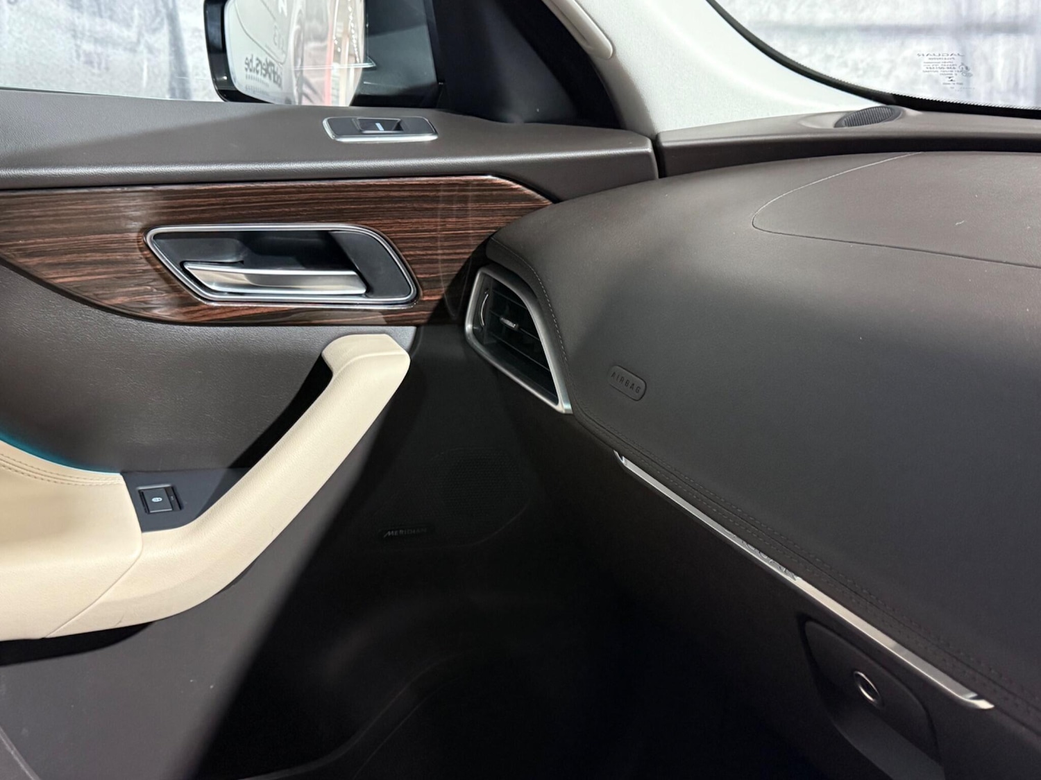 Used Jaguar F-Pace 2017 for sale - 77411344: Photo 52