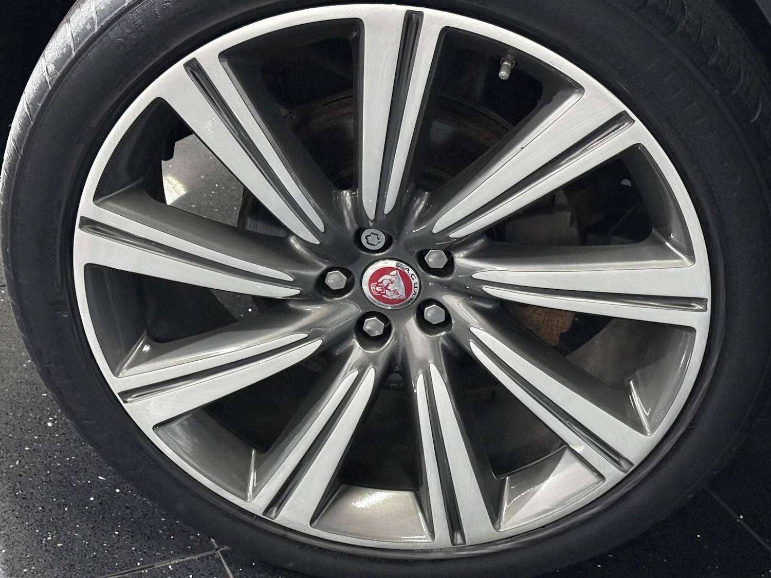 Used Jaguar F-Pace 2017 for sale - 77411344: Photo 64