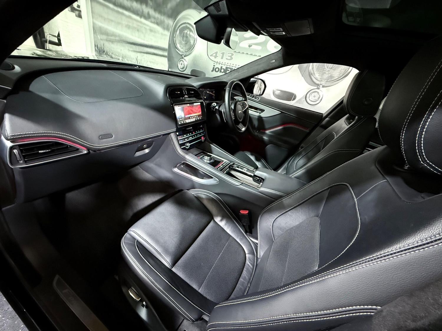 Used Jaguar F-Pace 2020 for sale - 77163034: Photo 2