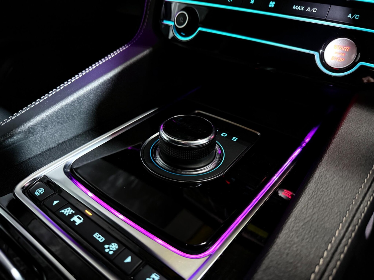 Used Jaguar F-Pace 2020 for sale - 77163034: Photo 34