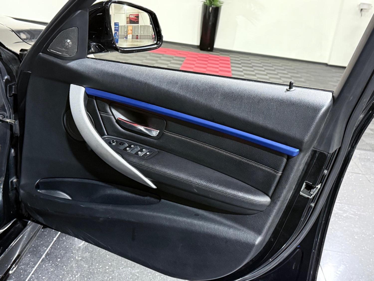 Used BMW 3 Series 2016 for sale - 77175750: Photo 56