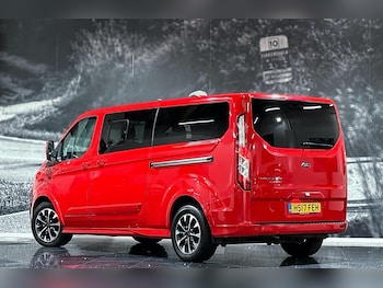 Used Ford Tourneo Custom 2017 for sale - 77799067: Photo
