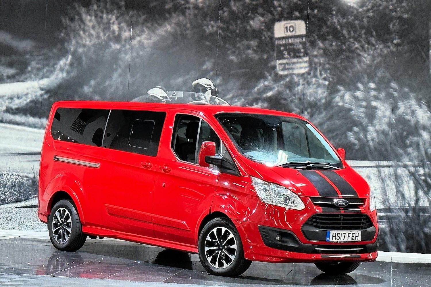 Used Ford Tourneo Custom 2017 for sale - 76752667: Photo 1