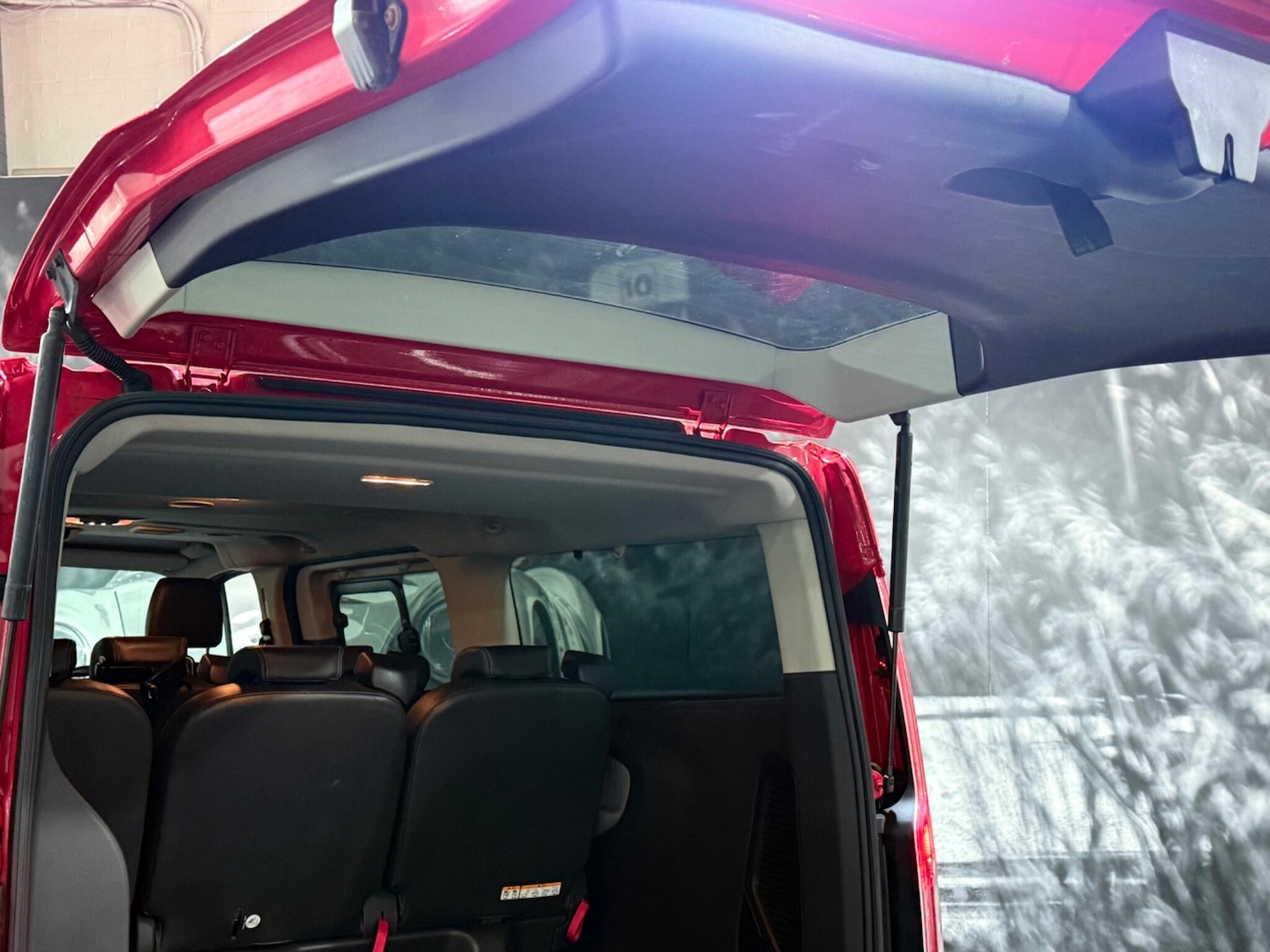 Used Ford Tourneo Custom 2017 for sale - 76752667: Photo 13