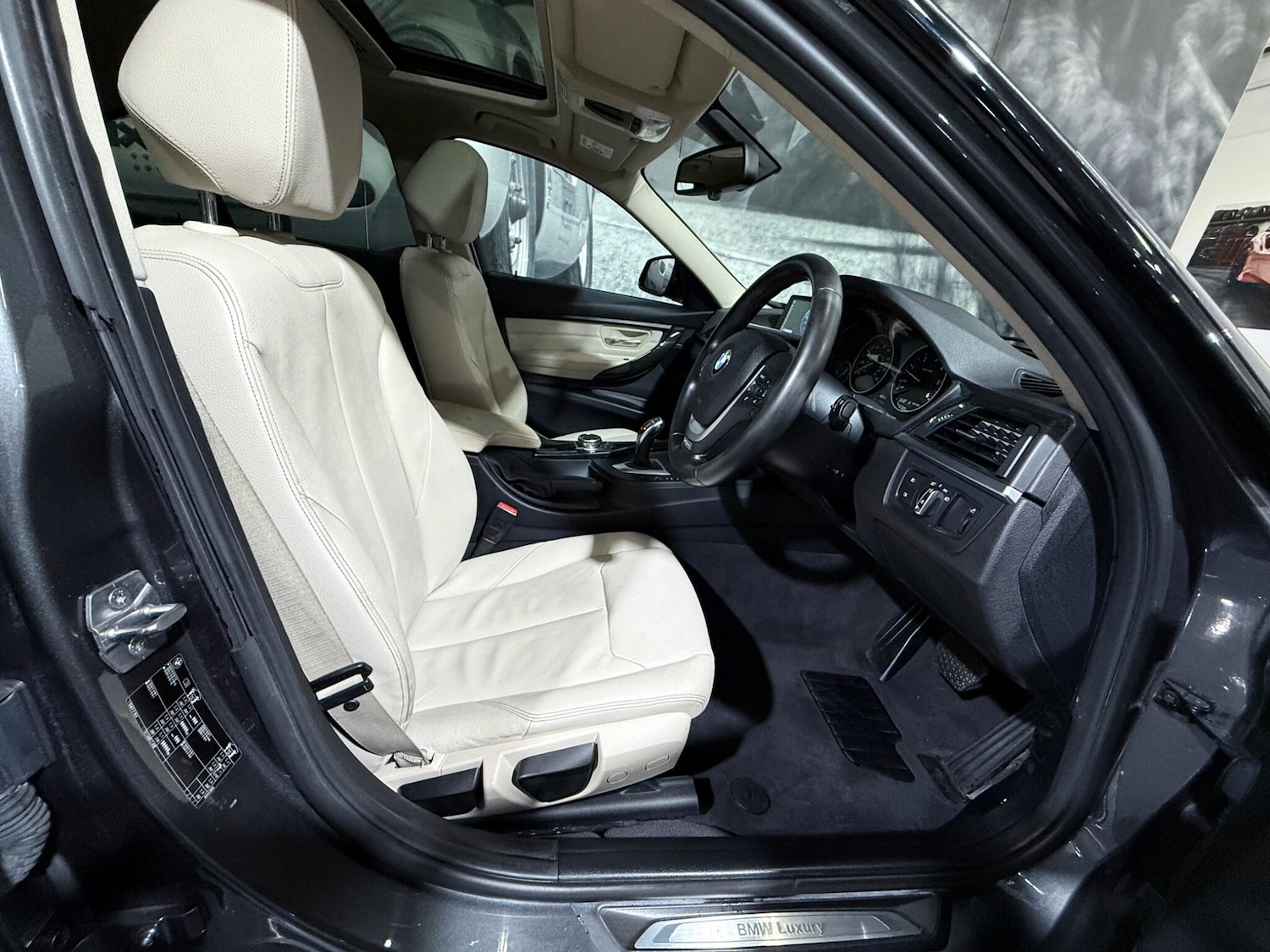 Used BMW 3 Series 2015 for sale - 77253967: Photo 10