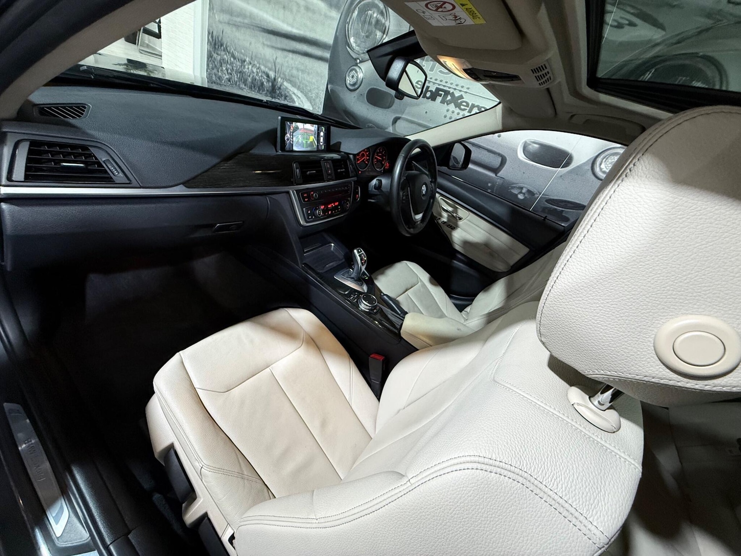 Used BMW 3 Series 2015 for sale - 77253967: Photo 2