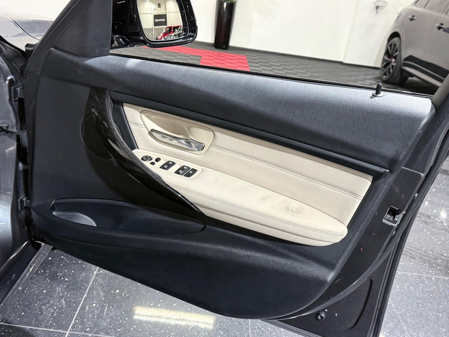 Used BMW 3 Series 2015 for sale - 77253967: Photo 62