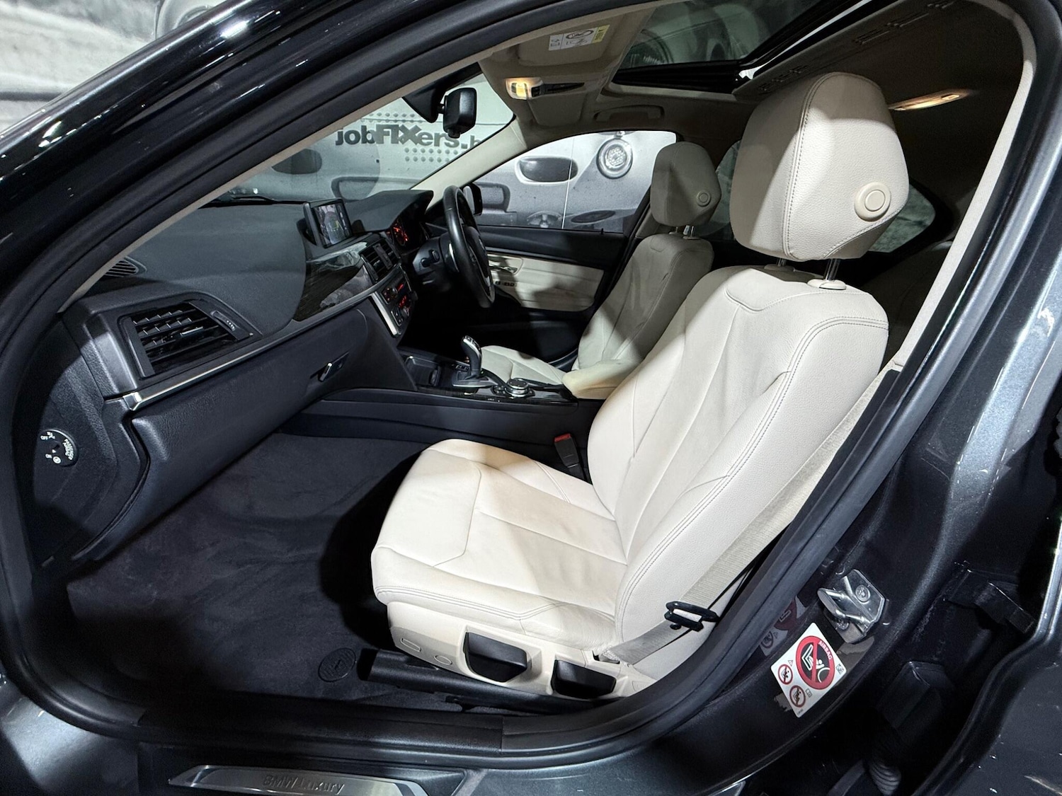 Used BMW 3 Series 2015 for sale - 77253967: Photo 8