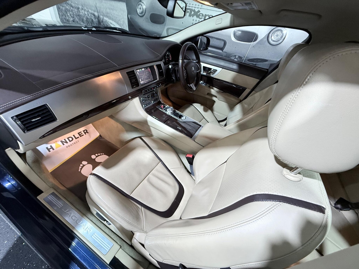 Used Jaguar XF 2015 for sale - 77586586: Photo 2