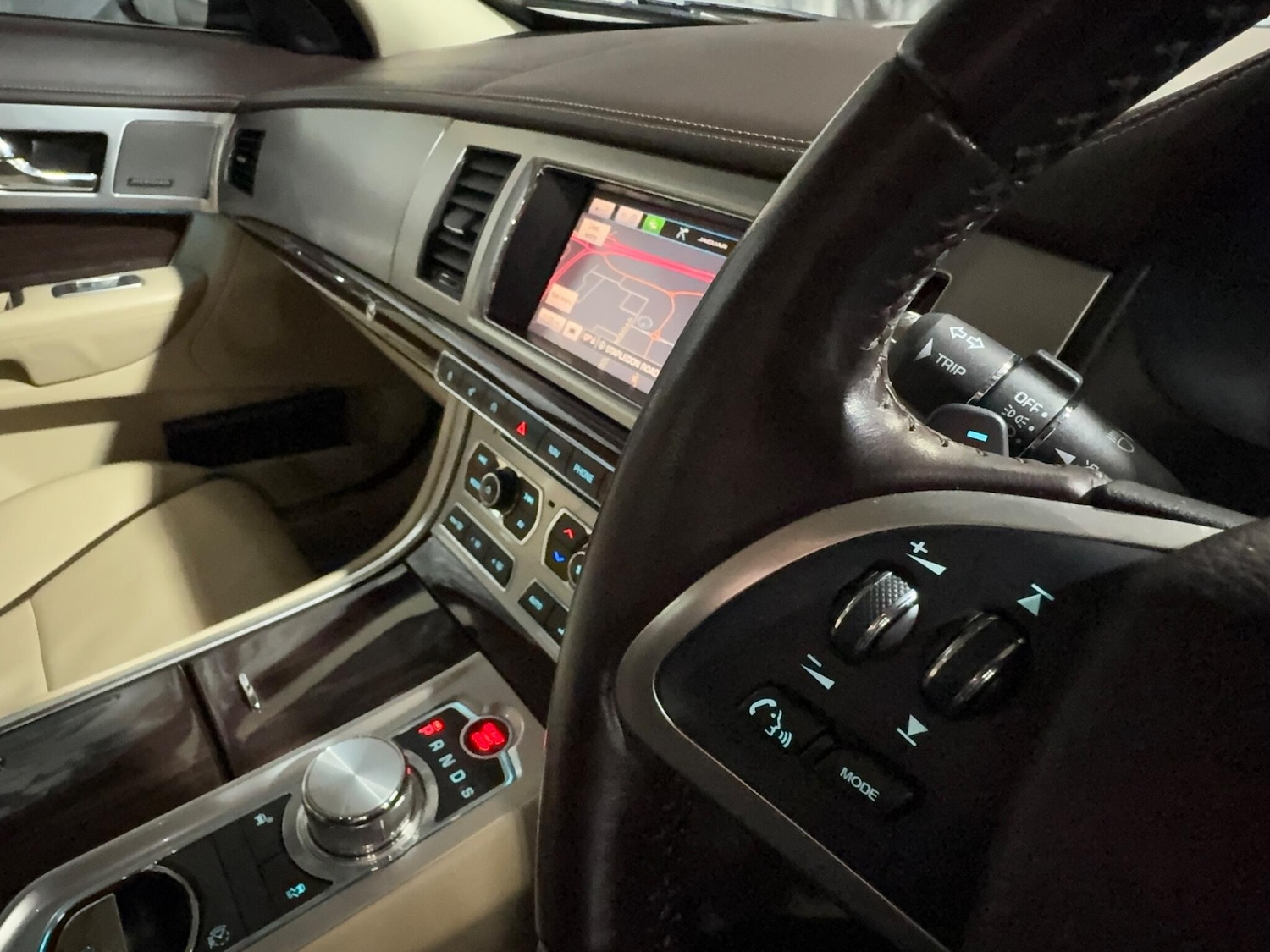 Used Jaguar XF 2015 for sale - 77586586: Photo 42