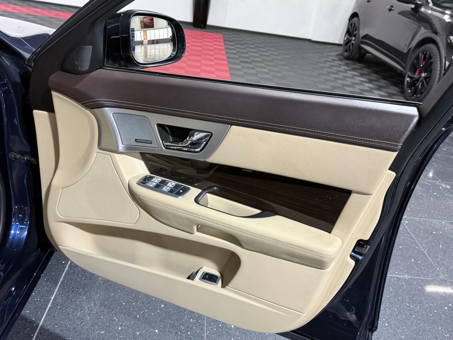 Used Jaguar XF 2015 for sale - 77586586: Photo 49