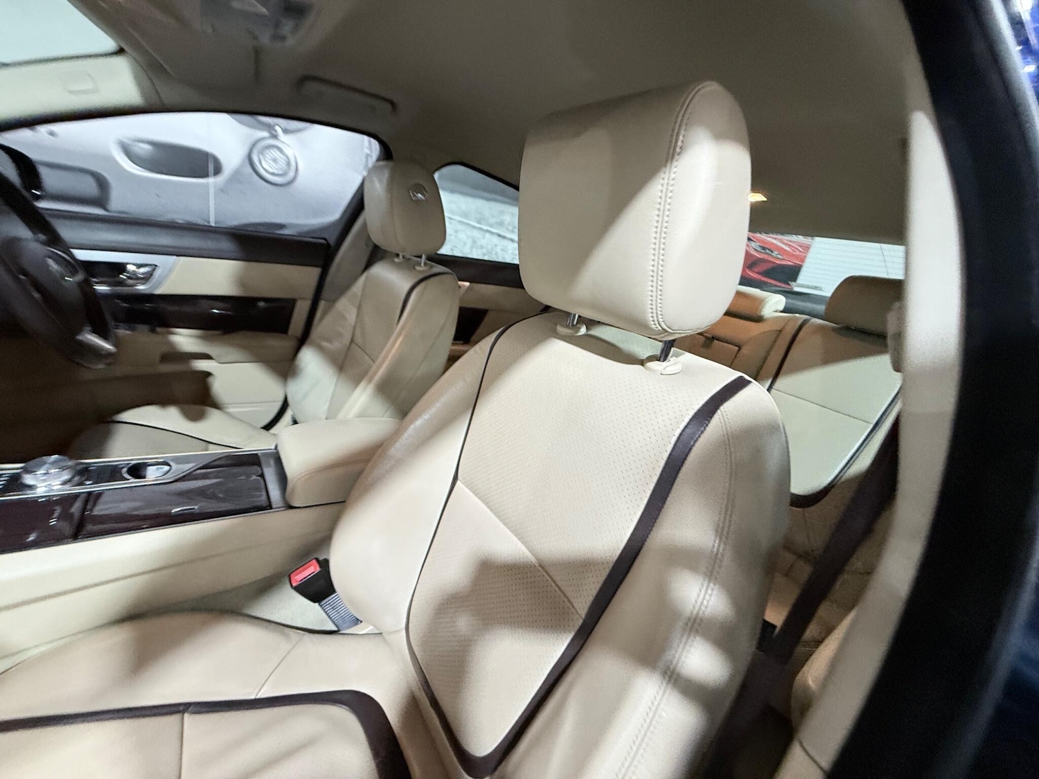 Used Jaguar XF 2015 for sale - 77586586: Photo 6