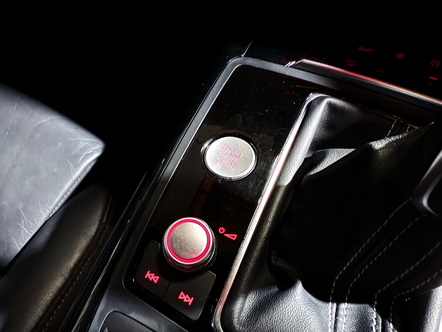 Used Audi A6 2015 for sale - 77016005: Photo 38