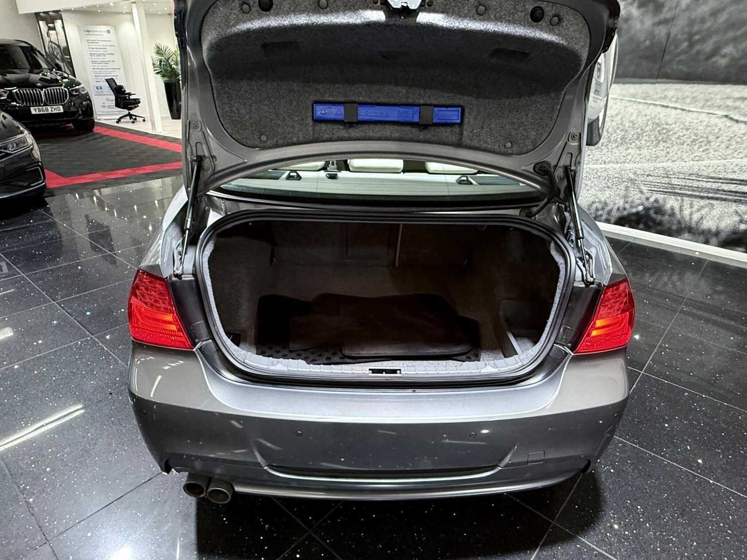 Used BMW 3 Series 2009 for sale - 77040477: Photo 23