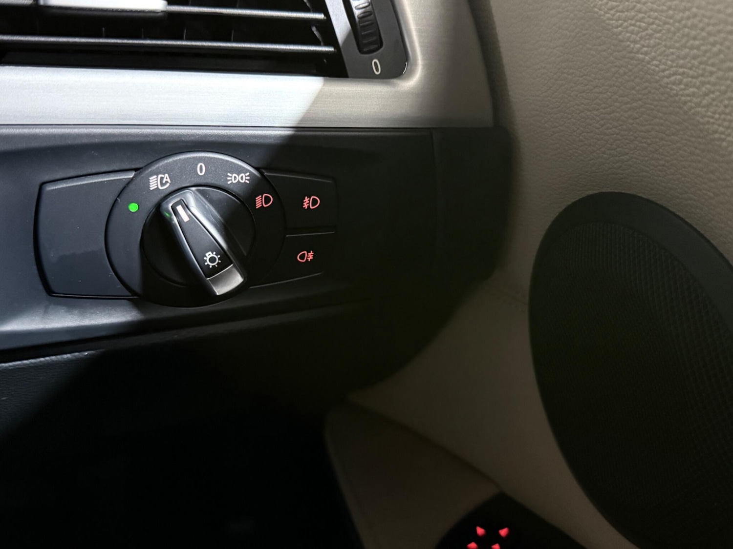 Used BMW 3 Series 2009 for sale - 77040477: Photo 42